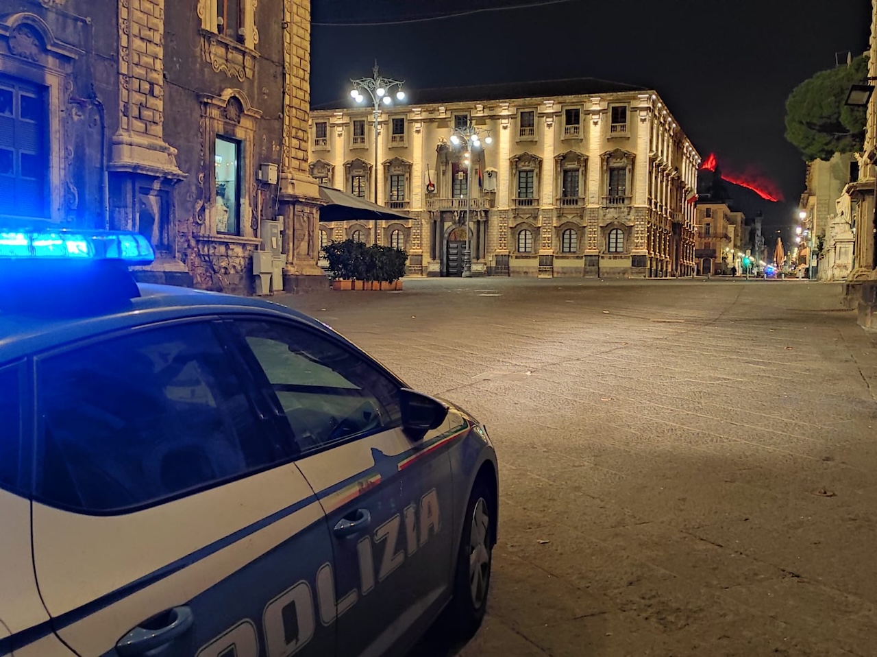 Operazione “Cemento”, scoperte a Catania due organizzazioni criminali: 18 arresti – NOMI