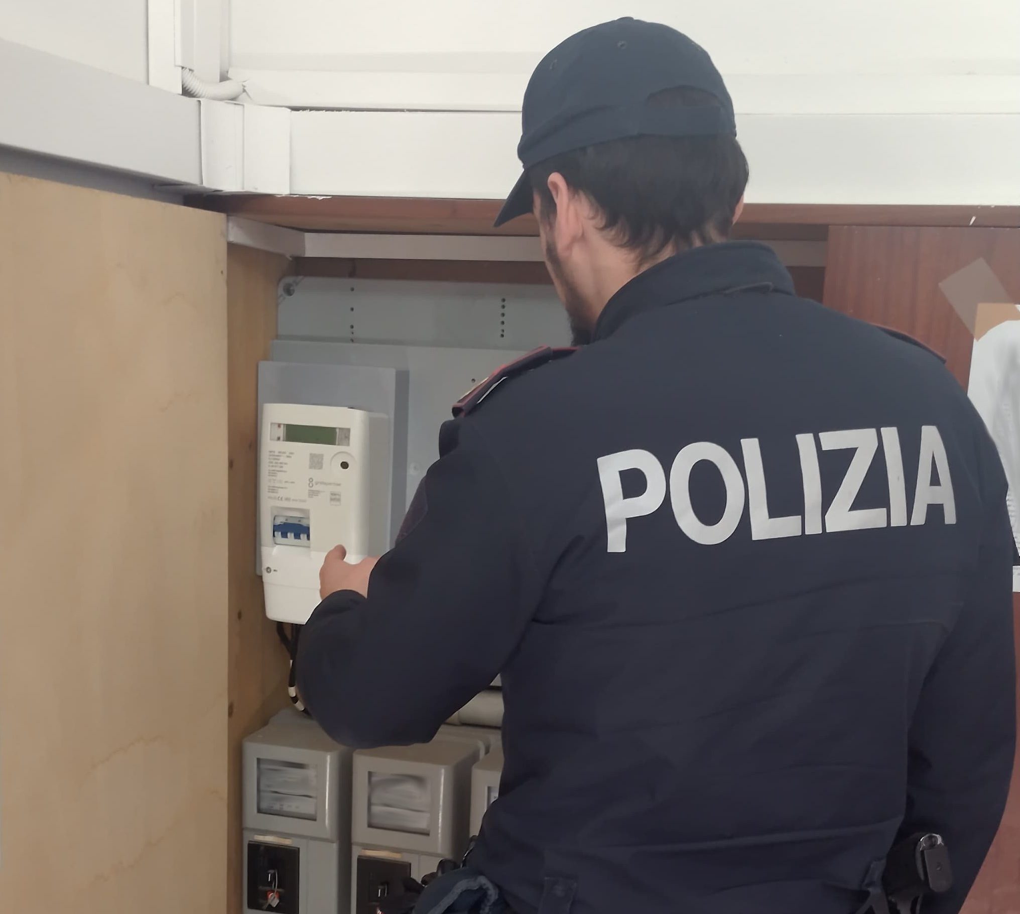 Furto di luce ad Adrano, arrestati 4 pluripregiudicati