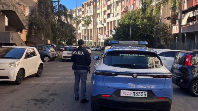 Controlli a Catania: trovata la droga nel vano ascensore di un condominio