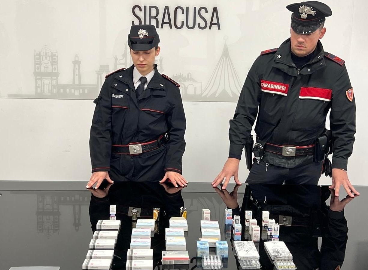 Deteneva sostanze dopanti e pericolose: denunciato pregiudicato 37enne a Siracusa