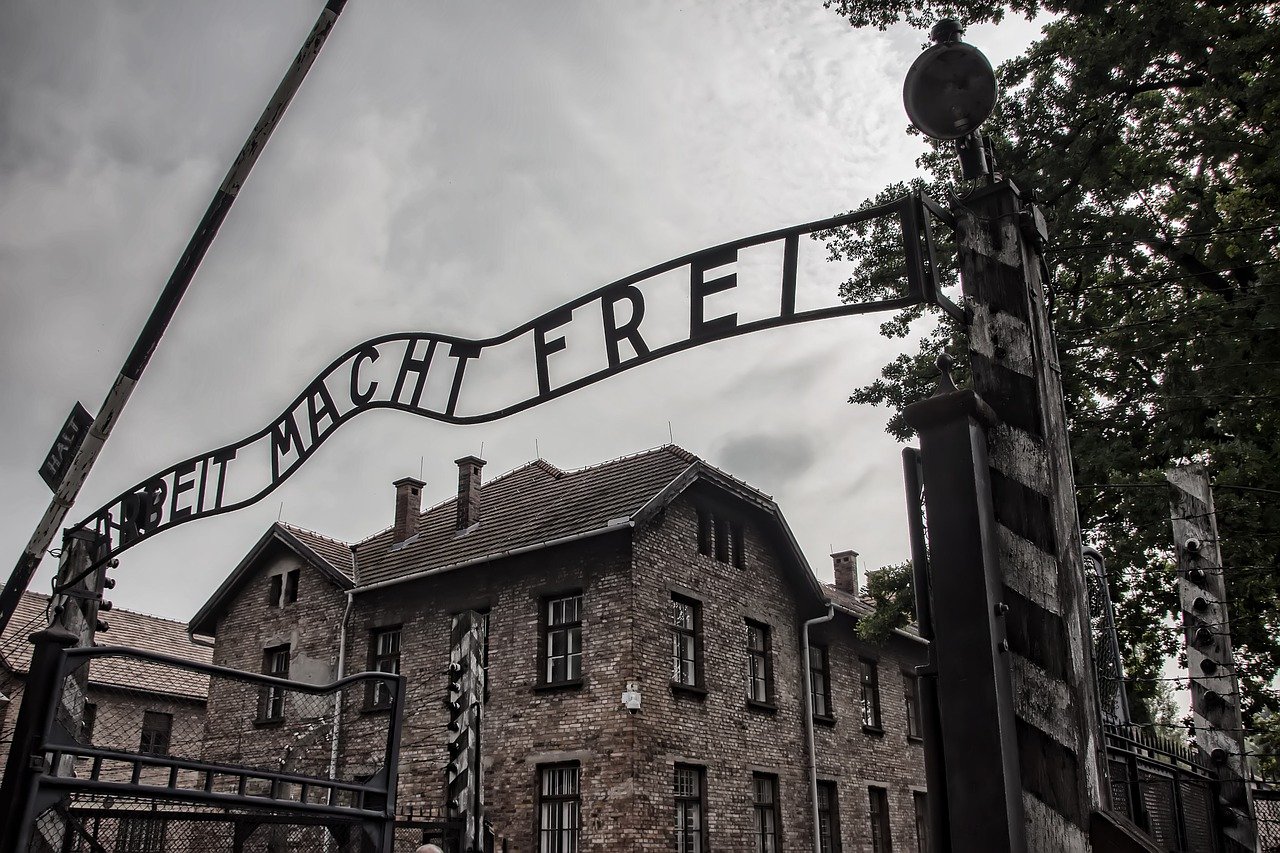 Ricorre oggi il Giorno della Memoria: 80 anni dalla liberazione di Auschwitz