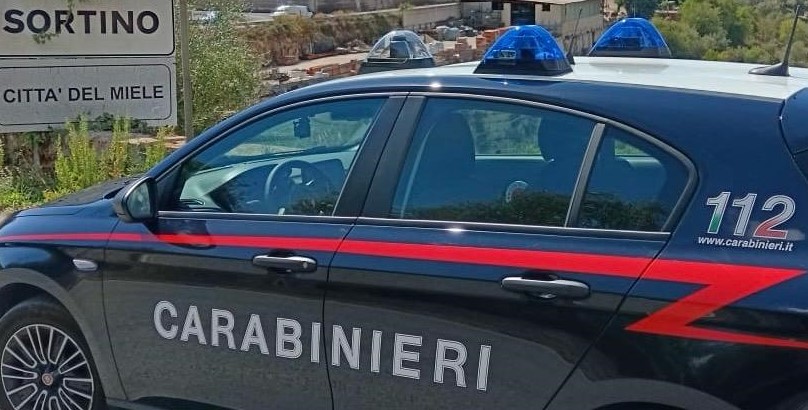 Siracusa, 19enne nasconde sotto il divano la droga