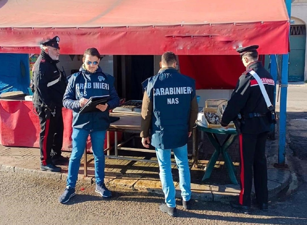 Pescheria abusiva nel centro storico di Palermo, oltre un quintale di prodotti non tracciati