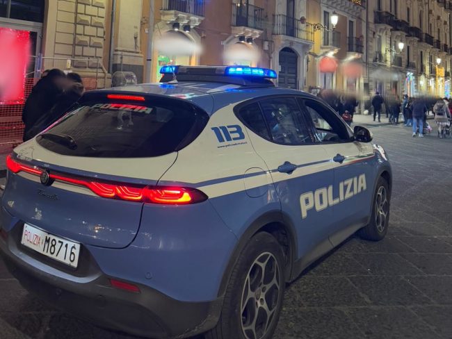 Catania, arrestata ladra di profumi di Adrano: ha aggredito anche la sicurezza
