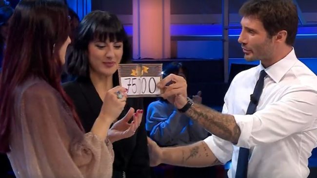 Grande colpo per la Sicilia ad “Affari Tuoi”, Daniela e Giada portano a casa 75mila euro