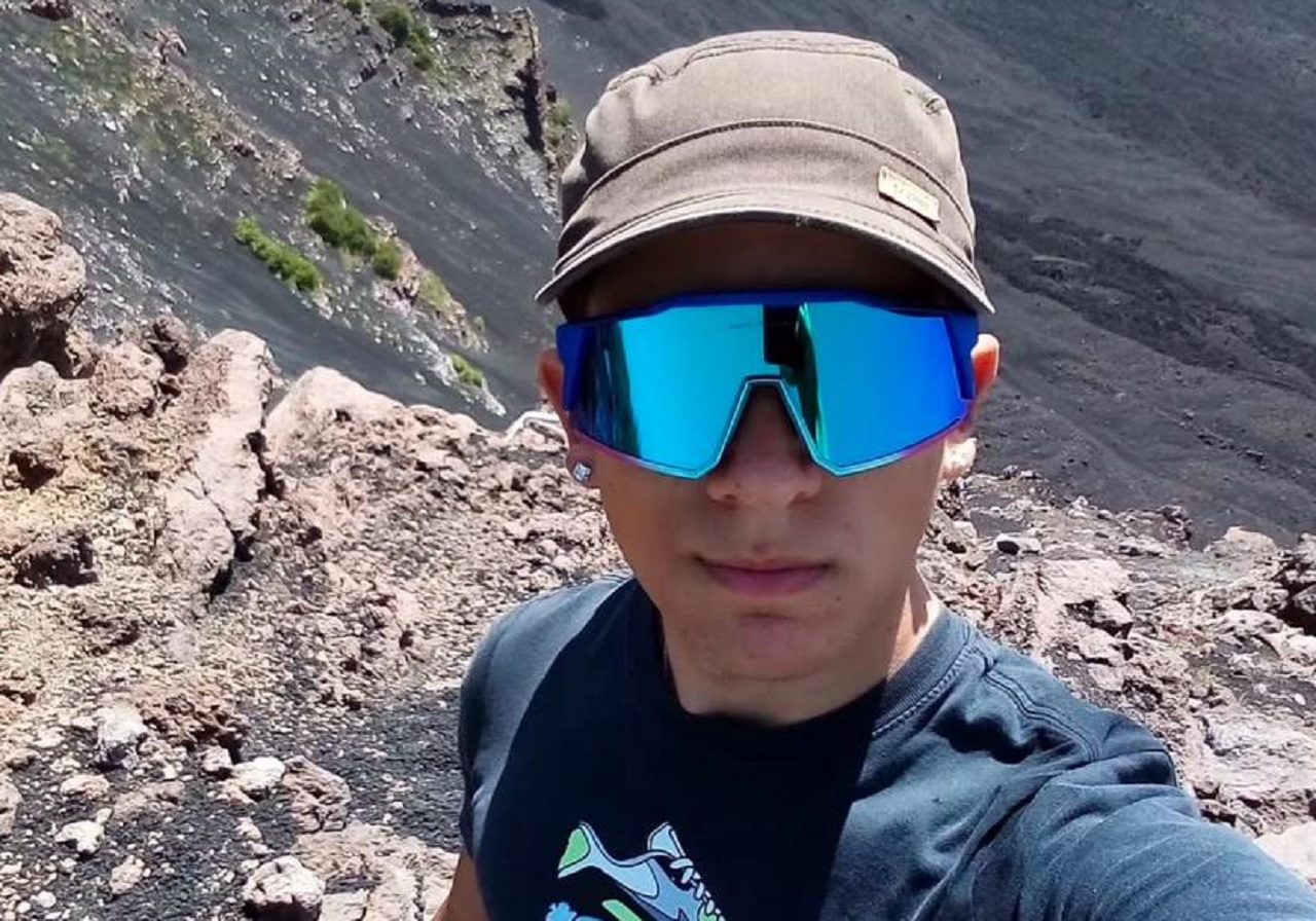 Incidente sull’Etna, Danilo morto a 17 anni: l’addio degli amici sui social