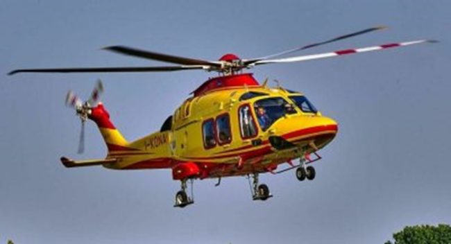 Dramma a Settefarine: 13enne precipita dal balcone, è grave