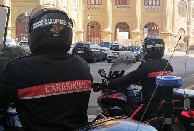 Castrofilippo, arrestato in flagranza 28enne per furto in abitazione