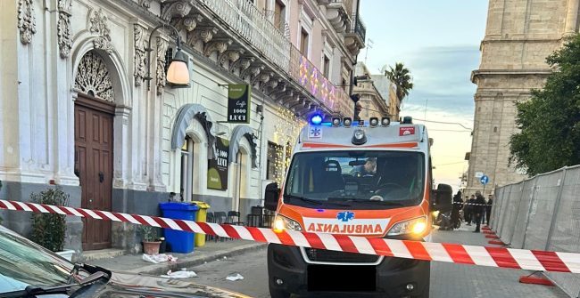 Pachino, rissa a colpi di machete: sangue e paura in Piazza Vittorio Emanuele