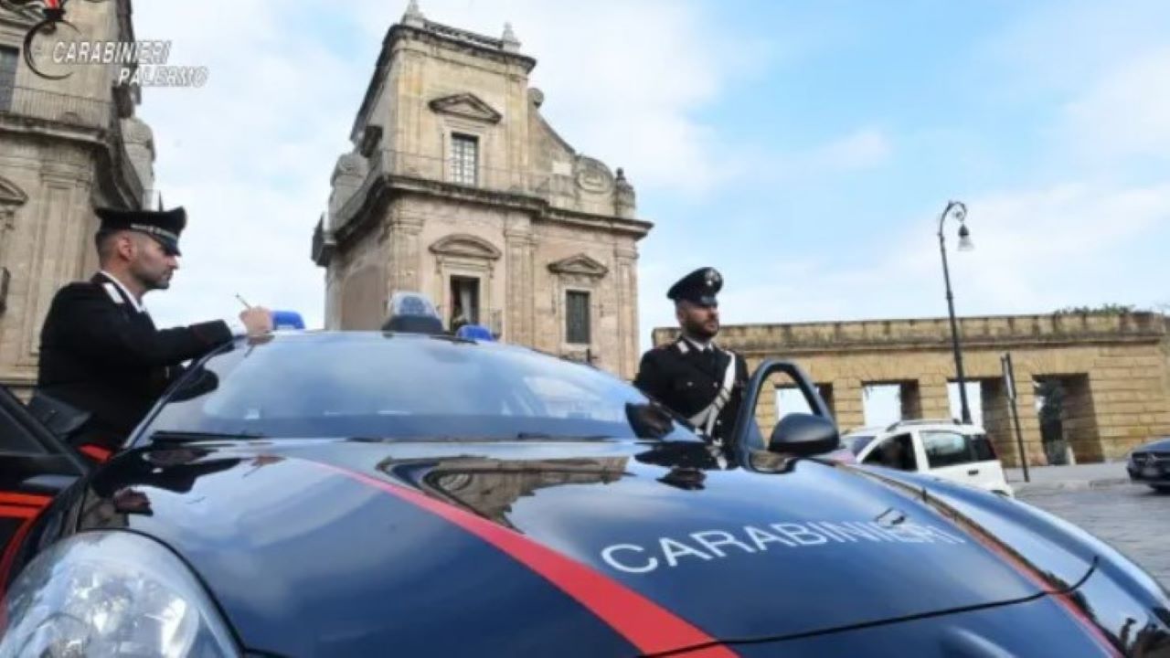 Tentano furti con spaccata in tre tabaccherie di Palermo ma finisce male