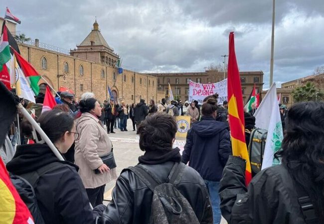 Protesta a Palermo: migranti chiedono diritti e modifiche alle normative