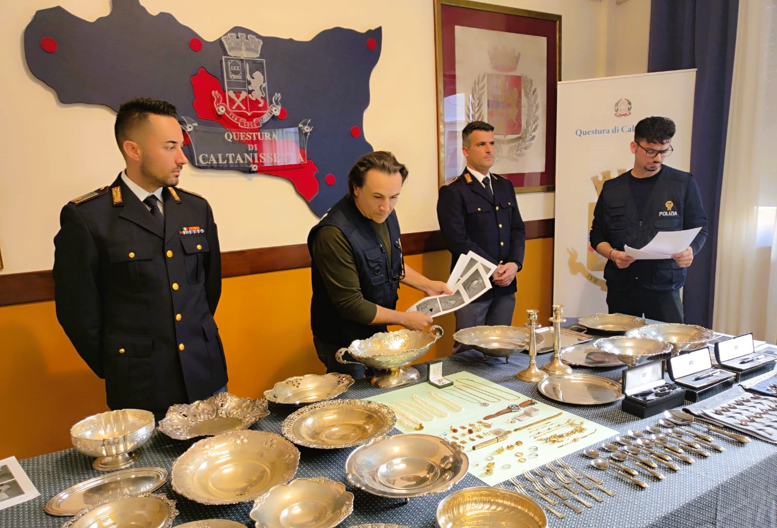 Caltanissetta, donna truffata da un “maresciallo dei carabinieri”