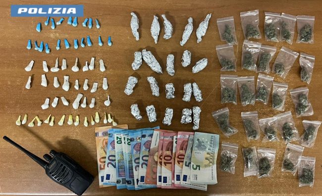 Finisce con l’arresto la fuga di uno spacciatore a Catania