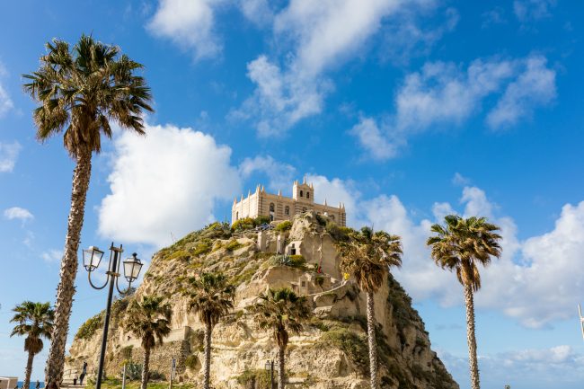 Vacanze in Sicilia: Un Viaggio Indimenticabile tra Storia, Mare e Tradizioni