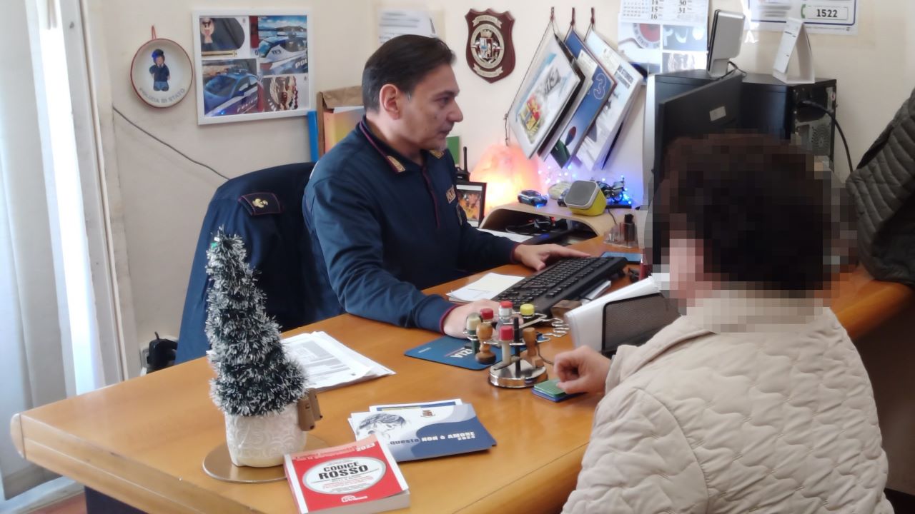 Chiude in stanza l’ex e la violenta, ennesima violenza sessuale nel Catanese