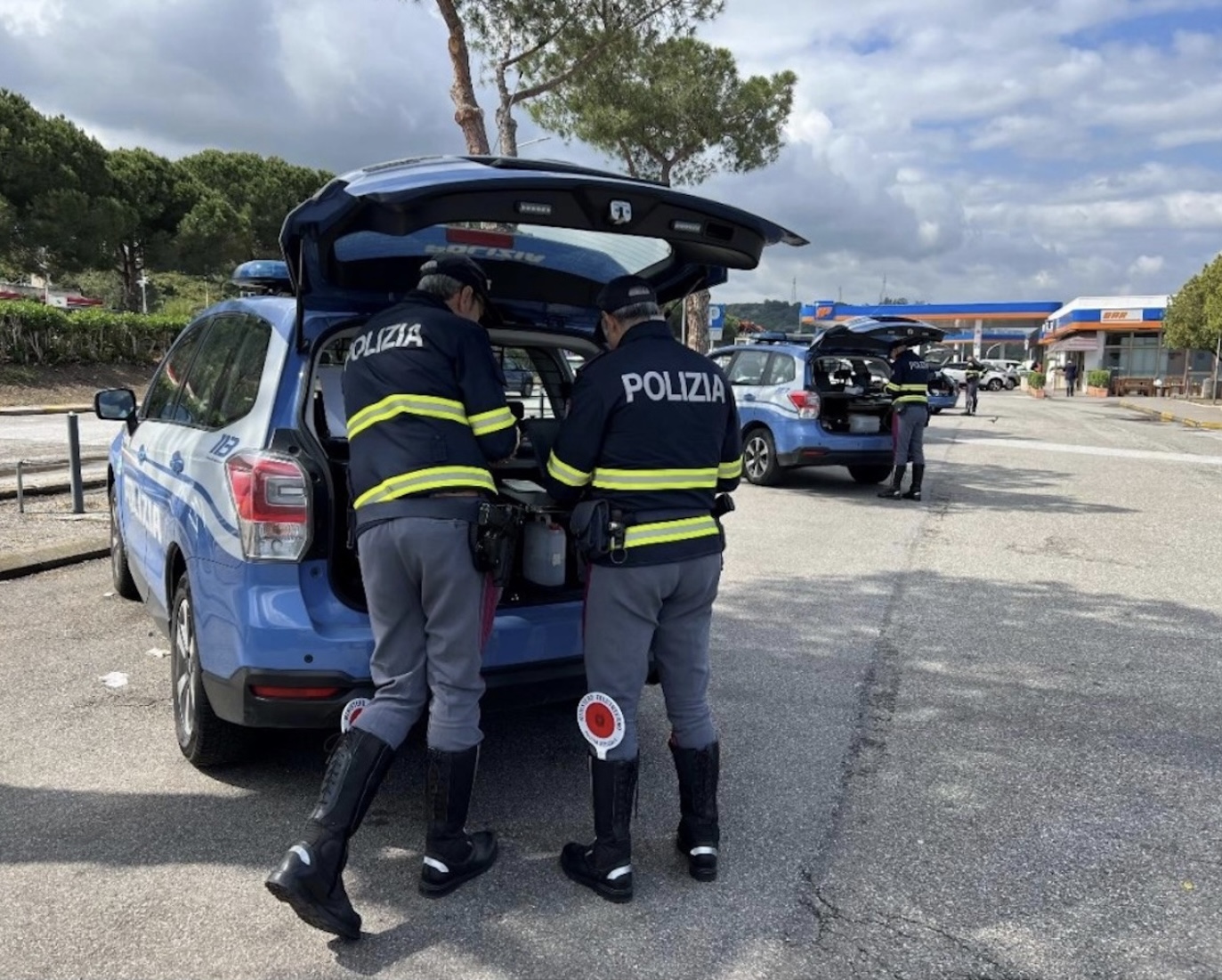 Uso del cellulare alla guida: ritirate 35 patenti a Messina