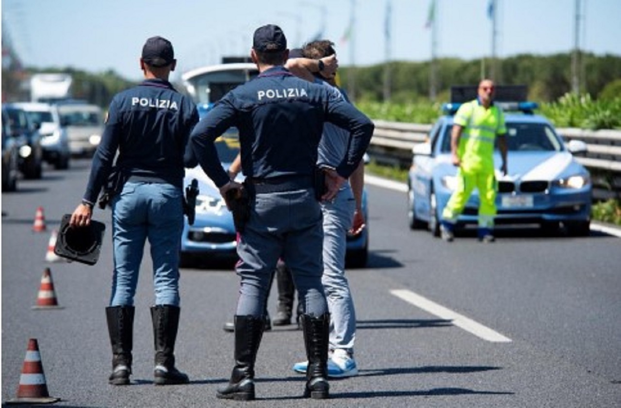 Messina, poliziotta salva la vita ad un uomo colto da malore: la commovente lettera della figlia