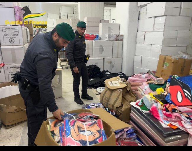 Le Boutique del falso e le pubblicità sui social: maxi sequestro a Palermo