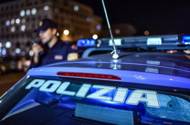 Catania, aggredisce i poliziotti durante un controllo: arrestato 46enne