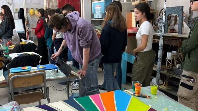 Gli studenti della Scuola secondaria di primo Grado dell’ I.C. Cavour di Catania incontrano gli studenti del Liceo Artistico Statale M.M.Lazzaro