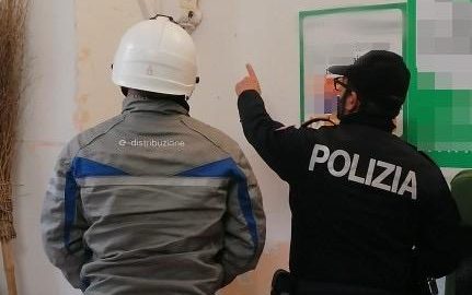 Furto di energia elettrica a Biancavilla: denunciati madre e figlio