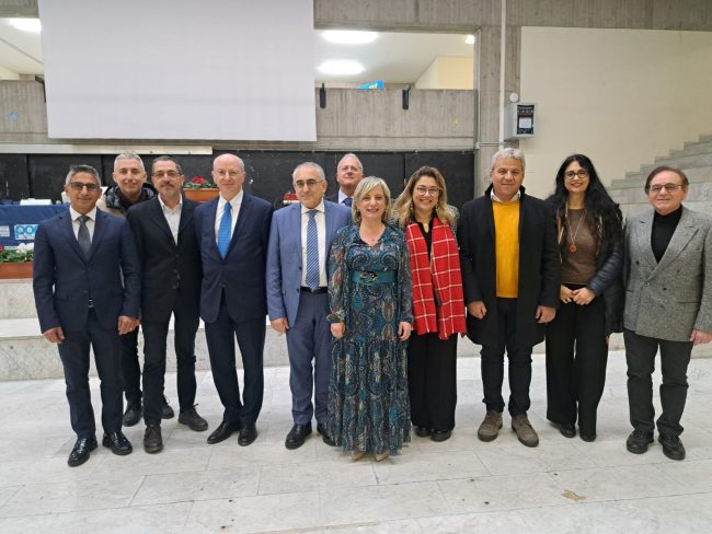All’ITET “De Nicola” di San Giovanni La Punta lezione/dibattito di Bernardo Giorgio Mattarella “La separazione dei poteri”