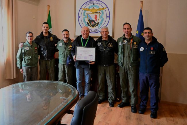 Consegna degli attestati per gli Assistenti Bagnanti e per il primo soccorso dei militari in servizio