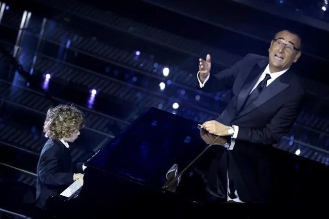 Alessandro Gervasi, il piccolo talento del pianoforte incanta tutti a Sanremo
