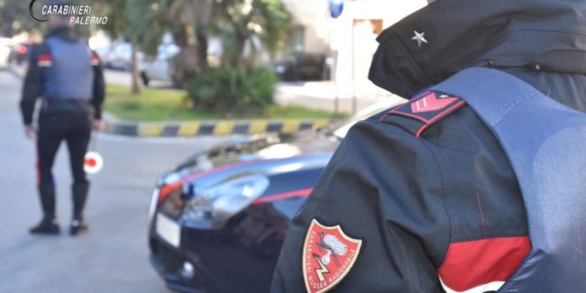 Palermo, due furti a distanza di poche ore: indagini in corso