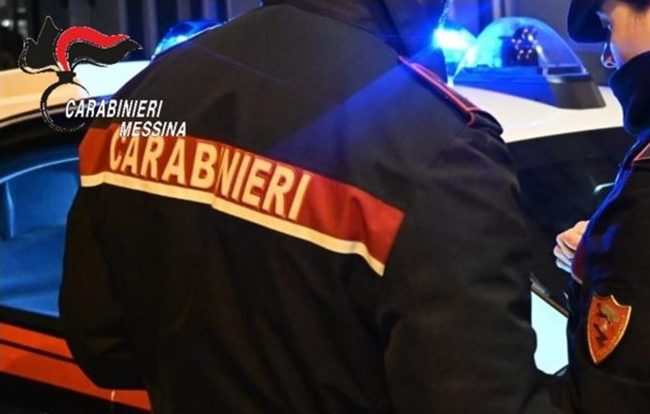 Evade dai domiciliari e aggredisce i carabinieri, in manette 45enne