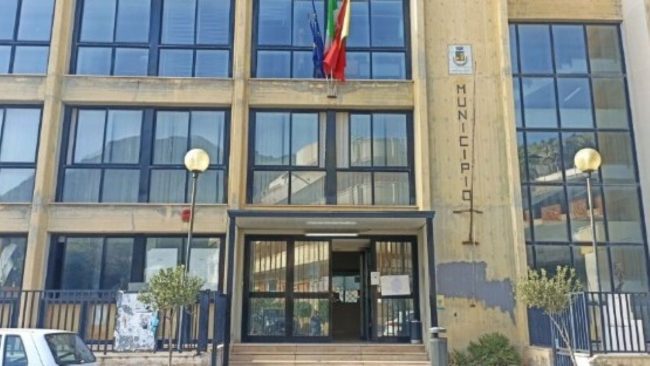 Villabate, rinviata la seduta su mozione di sfiducia perché San Valentino