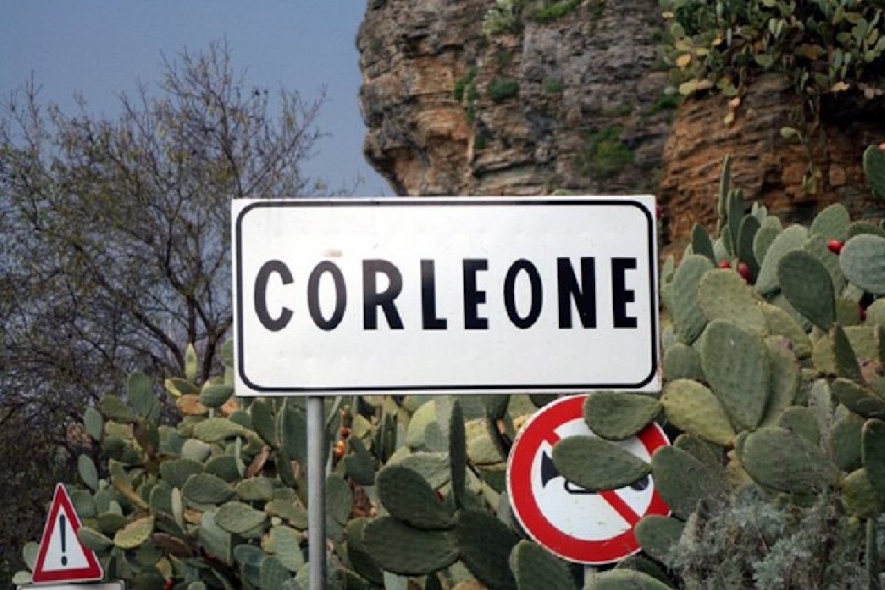 Frana a Corleone, due palazzine dichiarate inagibili: evacuate 29 persone