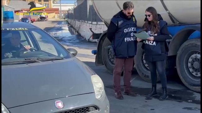 Frode fiscale a Palermo, sequestrati oltre 15 milioni