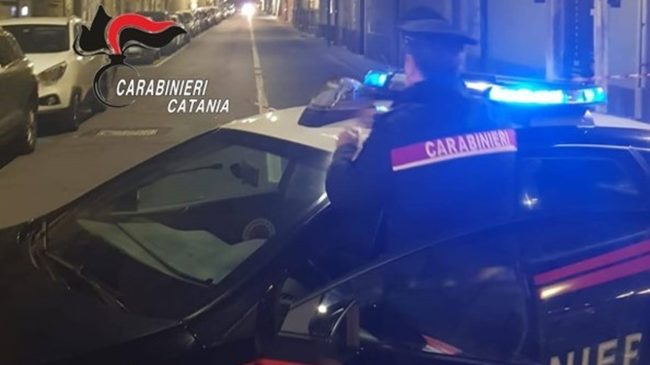 Rapina violenta a Catania: vittima una donna “strangolata” da un giovane