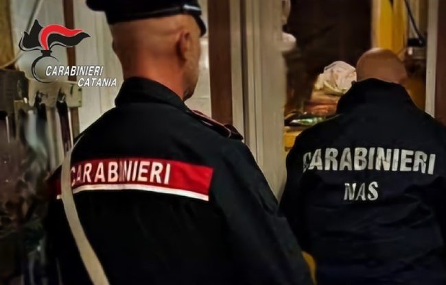Bar-pasticceria di Linguaglossa nel mirino del Nas: maxi sequestro di alimenti e non solo