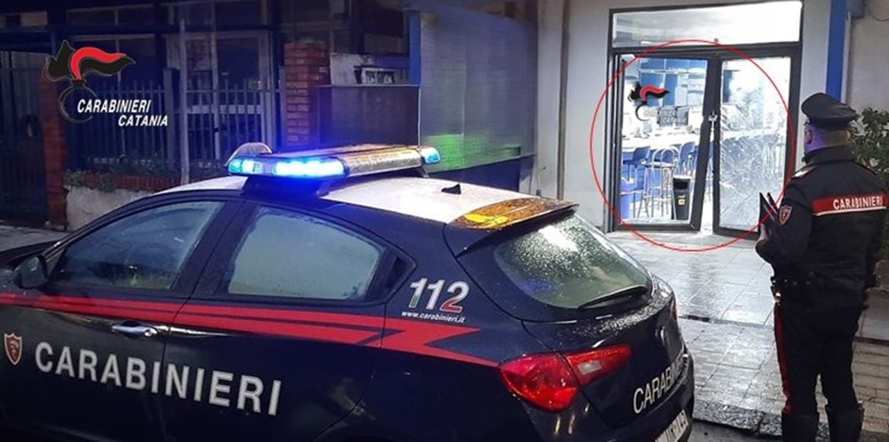 San Giovanni La Punta, i carabinieri sventano furto con spaccata in un centro scommesse