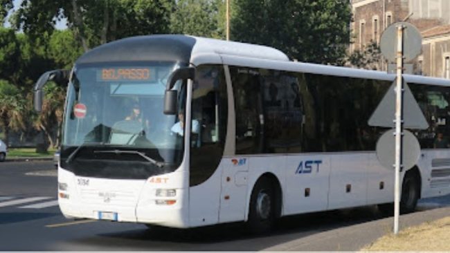 Trasporto pubblico extraurbano, la Regione assegna quattro lotti per 9 anni