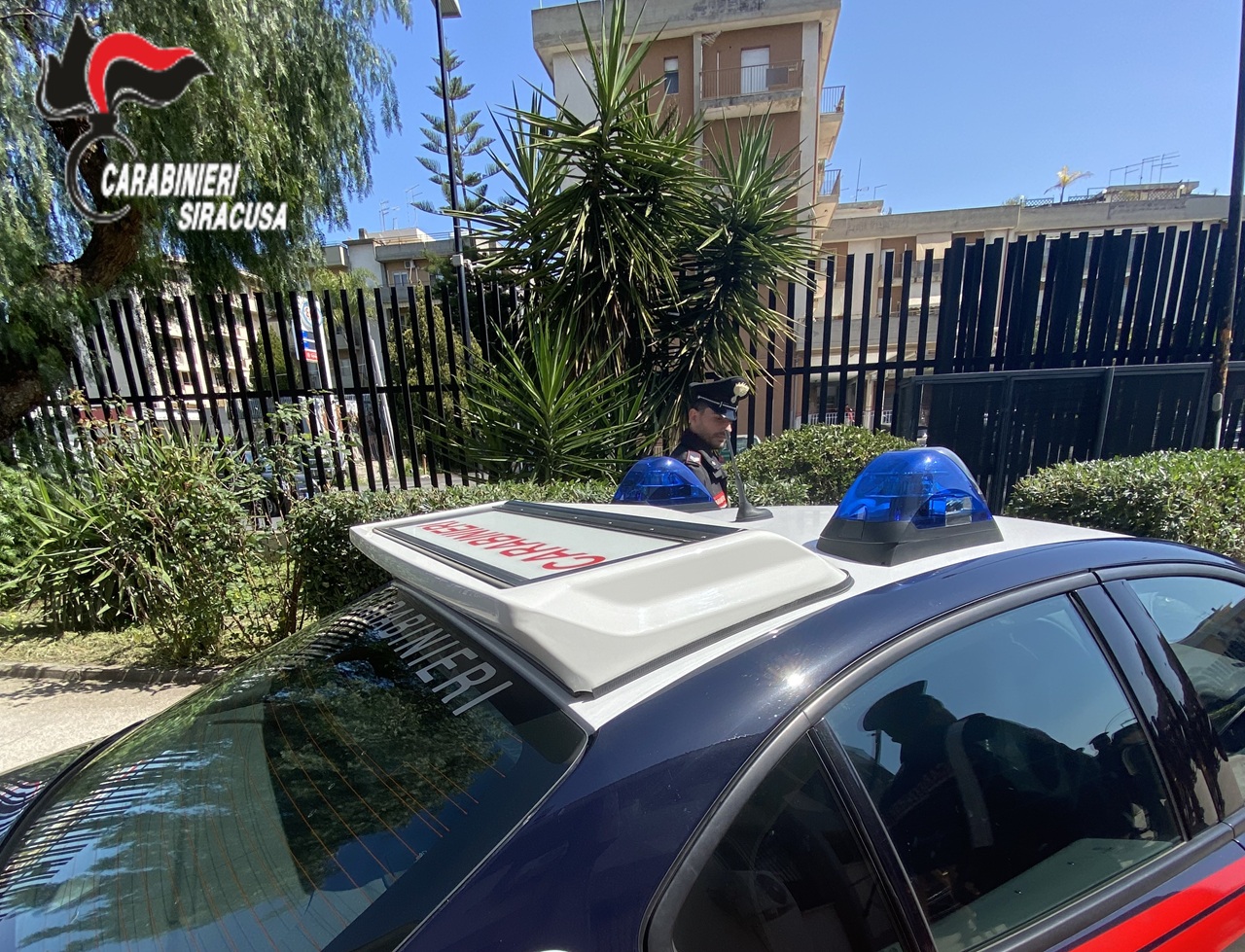 Locale sanzionato e 2 ladruncoli beccati dalla polizia nel Siracusano