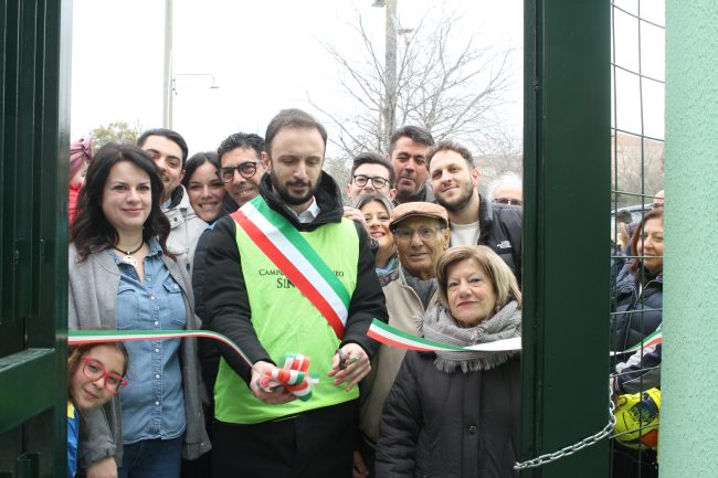 Inaugurato a Camporotondo Etneo un campo di calcio a cinque intitolato a “Zio Turi”