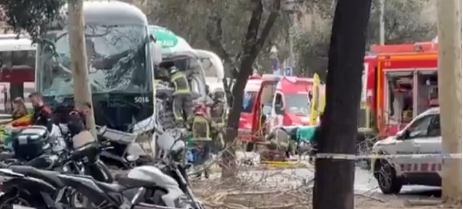 Incidente tra bus durante gita in Spagna: coinvolti studenti messinesi, 30 feriti