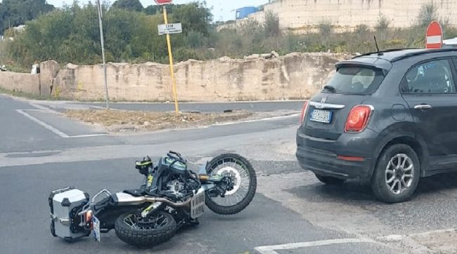 Incidente auto-moto nel Ragusano: ferito il centauro