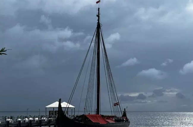 Maltempo alle Eolie: bloccato a Lipari il veliero per il film di Christopher Nolan