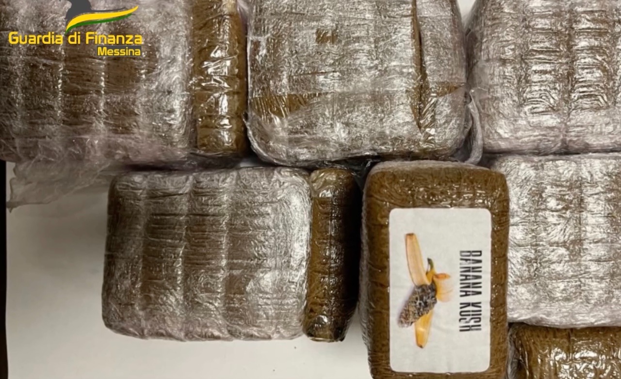 Messina, così tre narcotrafficanti stavano portando in Sicilia oltre 40 chili di droga
