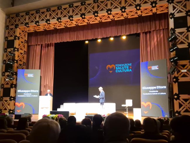 Presentazione della “Fondazione Salute e Cultura” al Teatro Sangiorgi di Catania