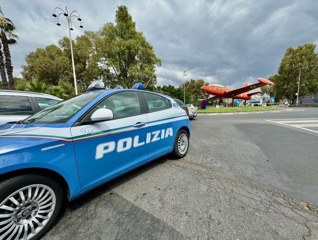 Catania, aggredisce due agenti per sfuggire ai controlli