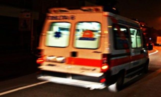 Incidente mortale sulla A18 tra Giarre e Fiumefreddo: una vittima e 12 feriti