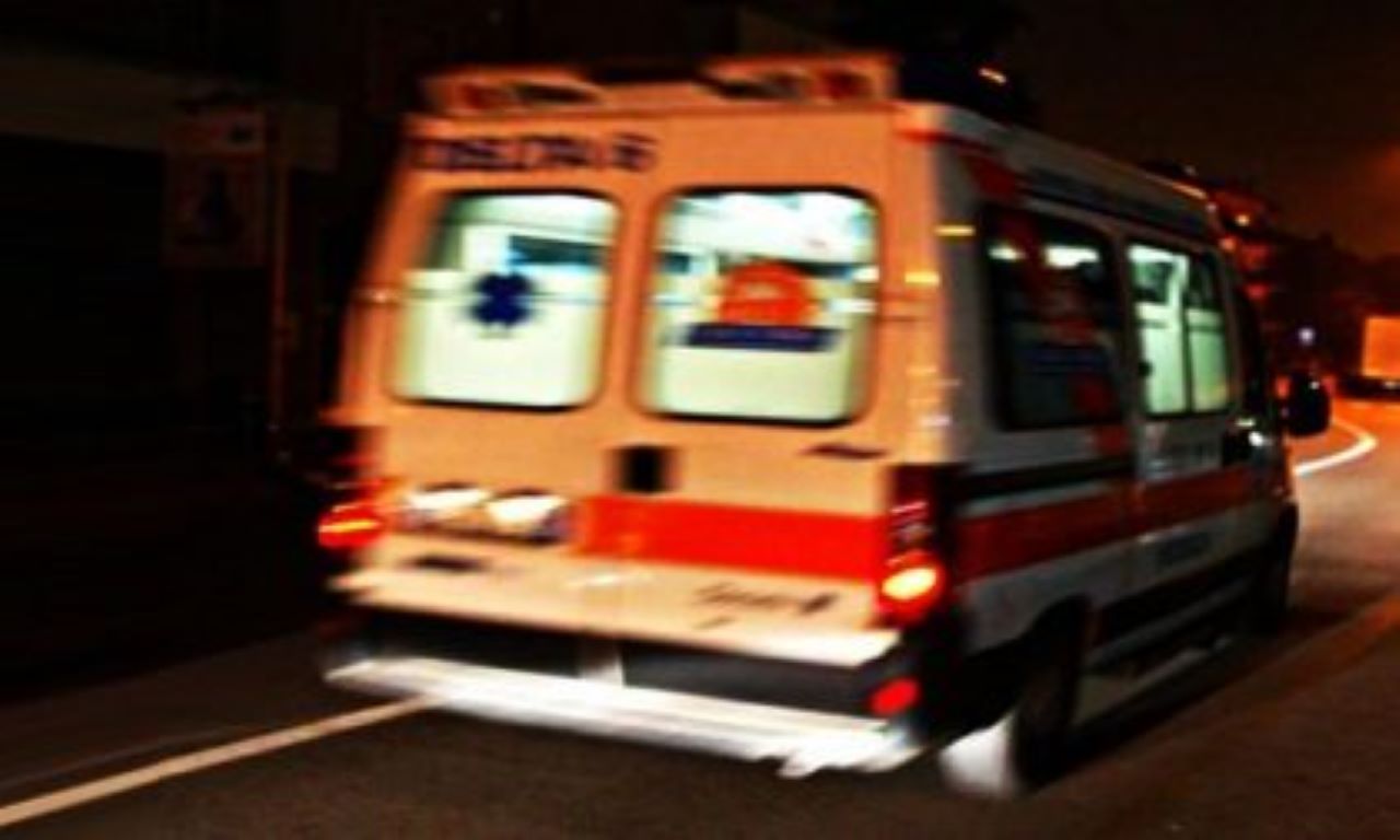 Palermo, morta donna di 47 anni: colta da un malore improvviso in strada