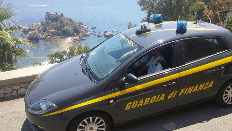 Sequestrato cantiere navale a Palermo, era occupato abusivamente