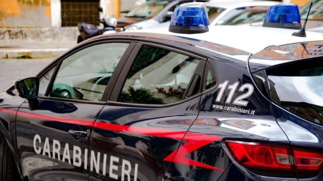 Maxi-blitz antidroga in Campania: 51 coinvolti, alcuni anche catanesi