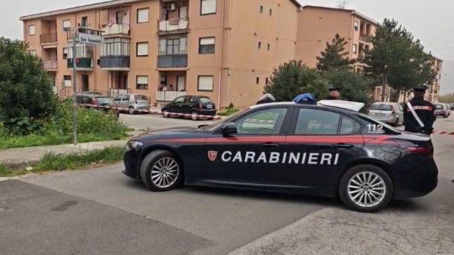 Sparatoria a Partinico, colpi di pistola contro tre auto